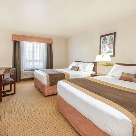 Gold Circle Inn