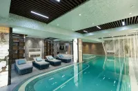 Mustafa Hotel - Pools