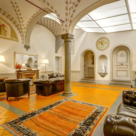 Firenze Suite Отели рядом с достопримечательностью «Площадь ди Санта Кроче»