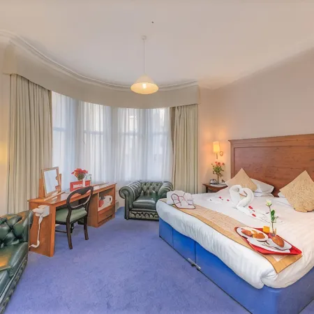 Muthu Queens Hotel