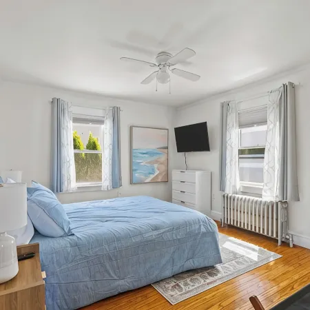 Costal Cottage Retreat minutes from Newport RI