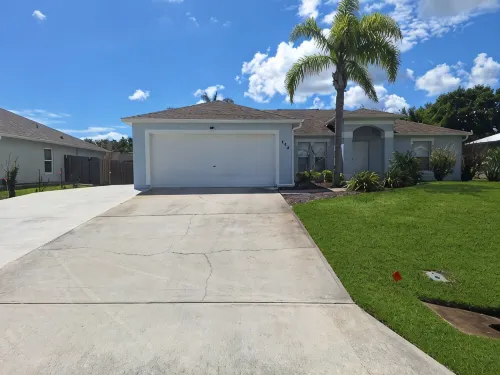 🍹🌞 Tropical Paradise! Heated Pool, Boat Parking, Near Beaches! - 4-Star
