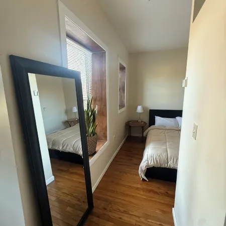 Pet Friendly Apartment In Arena District with Parking