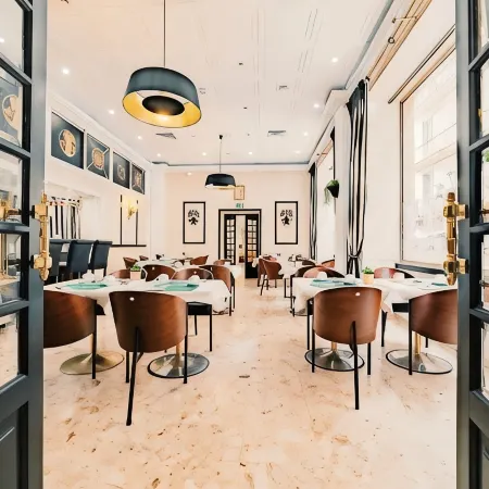 HOTEL NAPOLEON