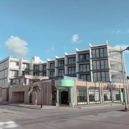 Hotel Puerto Libre