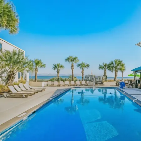 Oceanfront Litchfield Inn