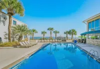 Oceanfront Litchfield Inn - Pools
