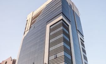 EXECUTIVE SUITES