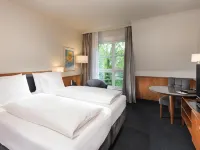 Seminaris Hotel Leipzig Hotels near Zentralstadion