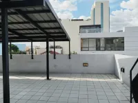 Acasa Apartments - 호스텔