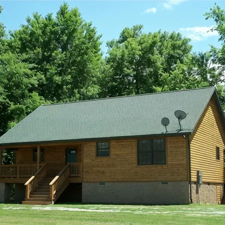 White River Get Away Cabin (Norfork) - River frontage - Open all Year