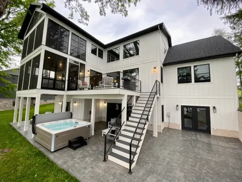 BRAND NEW 7 BR / 5 BA luxury home ON Keuka Lake just outside of Penn Yan! - balcony