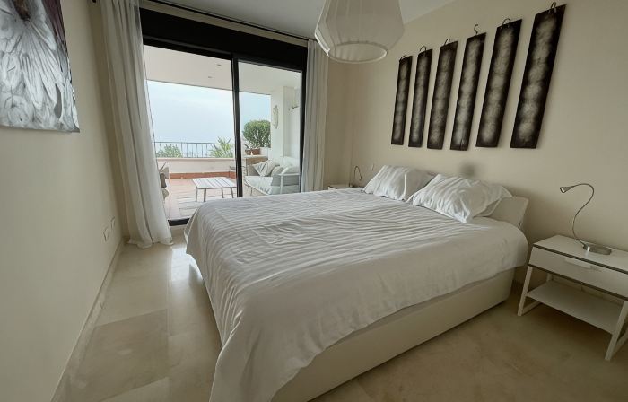 Dona Julia sea and golf view apartment