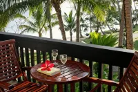 The Warwick Fiji - Romantic