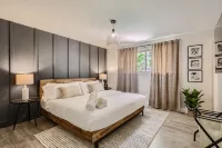 6-bedroom Retreat - Game + Movie Room - Fire Pit - 15 min to Denver + Boulder - 4성급