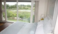 Beautiful Oceanfront Home in Estate Setting Gloucester — Winter Rental Available