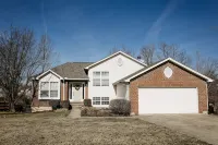 Bluegrass Beauty--5 bedroom 3 bath home: Creation Museum, ARK and CVG Airport - 발코니