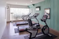 Holiday Inn Express BURLINGTON by IHG - Gym