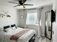 Spacious 4 Br Home, with Fireplace, Wet Bar, Pool, & Indoor Jacuzzi Tub.
