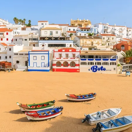 Traditional Portuguese house with lot of privacy and space.
