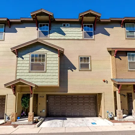 Luxurious AC Home Near Heart of Downtown, NAU, Snowbowl, Historic Route 66