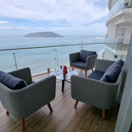3BR fully equipped condo OCEAN FRONT - Golden Zone