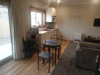 Entire Self Contained Suite, OffGrid Eco Farm Stay - 3-نجوم