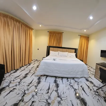 Tm arena hotel and suites
