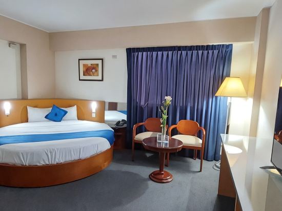 Blue Star Hotel