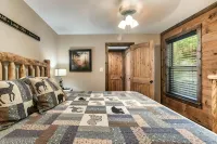 10 Mins to Dollywood, Stunning Views, Open Space & HotTub, Pet - Chalets