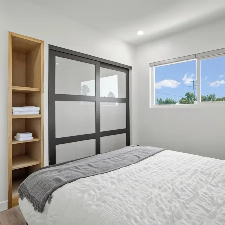 Spacious Apt w/ 2BR - City Center