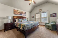 Pools Pvt Hot Tub near Thunder Ridge & Big Cedar - Boutique