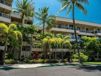 Family Retreat Resort Condo- Full Kitchen, AC, Laundry- Walk to Beach and Shops - 4-نجوم