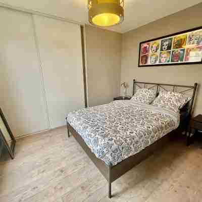 Apartment 2 people Toison d'Or district Rooms