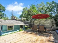 Mid-Century Cottage Beach Oasis 게리 호텔