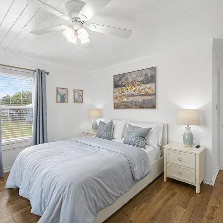 Waterfront Canal home! Private Pool, Hot Tub, Fishing, Dock your Boat!