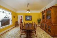 Beautifully furnished historic home with heated pool close to Downtown Tucson. - สระว่ายน้ำส่วนตัว