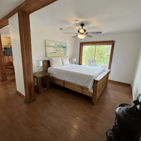 Stenson Hollow Lake Condo