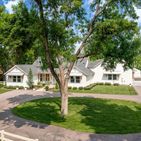 5Br Boise Farmhouse w/ Seasonally Heated Pool & Huge Yard