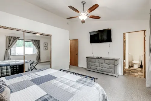 Flagstaff/Grand Canyon/Snowbowl/Williams/Sedona Area- Family Retreat - 木屋