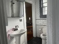 Step back into time with this 1850's historic house - Wifi