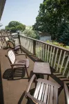 Kenny's Tipperary Inn - Motels