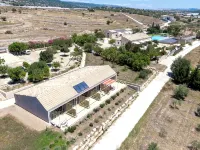 New: Wonderful villa with sea view, infinity pool, padel court -  Casas de vacaciones