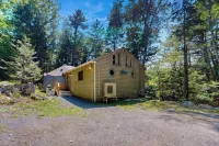 Geodesic Dome w/ Riverfront Deck, Lovely Views, & High-speed Wifi - Dogs Welcome - 3-stjärniga