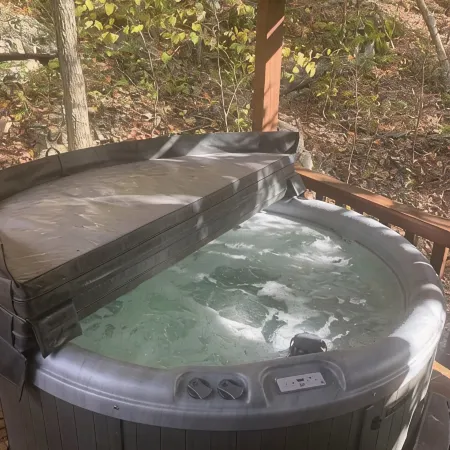 Amazing Views! Hot Tub!! Minutes from the Gorge!!!