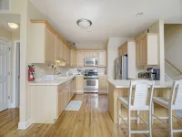 Spacious Beach Retreat • Steps to Boardwalk - Boutique