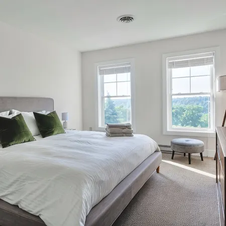 ⭐️ Spacious Mountaintop Oasis at Camelback | 2,500 SF w/ Game Room, Deck & A/C