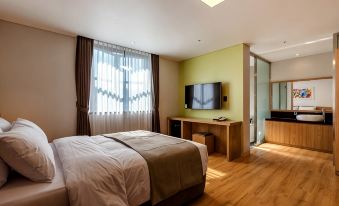 Provence Yulam Hotel