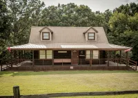 Log Cabin at Sardis Lake - Chalets