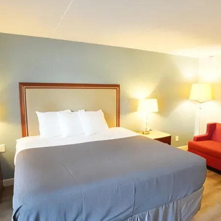 All Seasons Inn & Suites